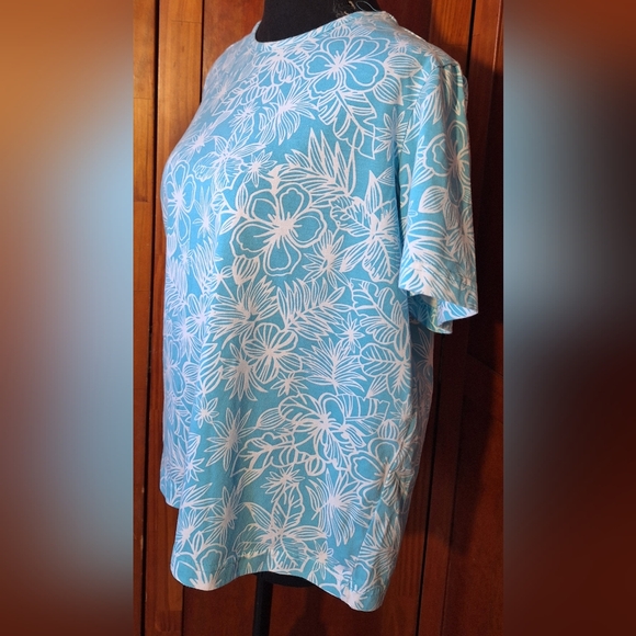 BLAIR women's floral print t-shirt. Size M - Picture 3 of 6